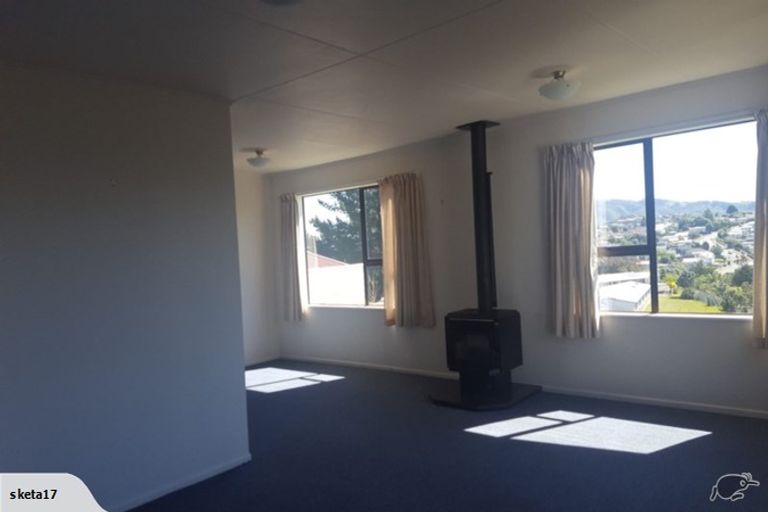 Photo of property in 8 Bobstay Lane, Whitby, Porirua, 5024