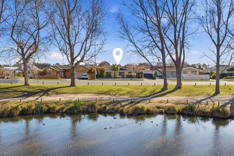 Photo of property in 1/126 Lake Terrace Road, Burwood, Christchurch, 8061