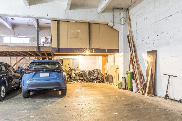 Photo of property in 2/66 Ghuznee Street, Te Aro, Wellington, 6011