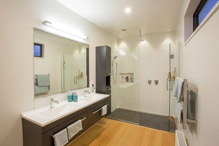 Photo of property in 7 Williams Drive, Fox Glacier, 7886