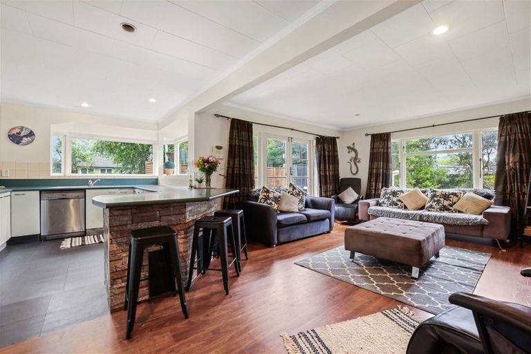 Photo of property in 34 Glenfield Crescent, Mairehau, Christchurch, 8052