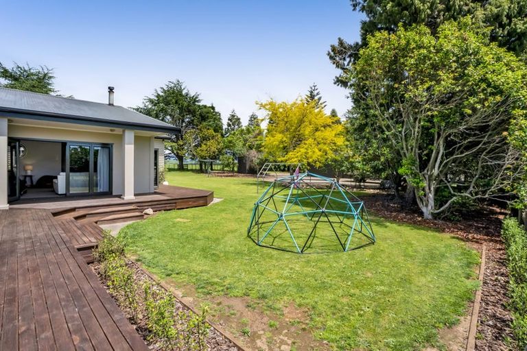 Photo of property in 300 Awai Road, Tarurutangi, New Plymouth, 4372