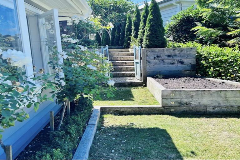 Photo of property in 27a Goldsmith Road, Hospital Hill, Napier, 4110