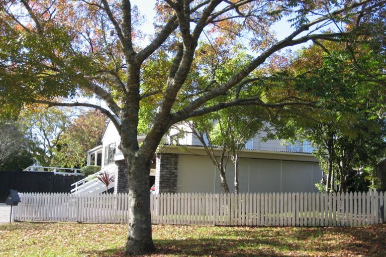 Photo of property in 14 Rotoma Rise, Clover Park, Auckland, 2019