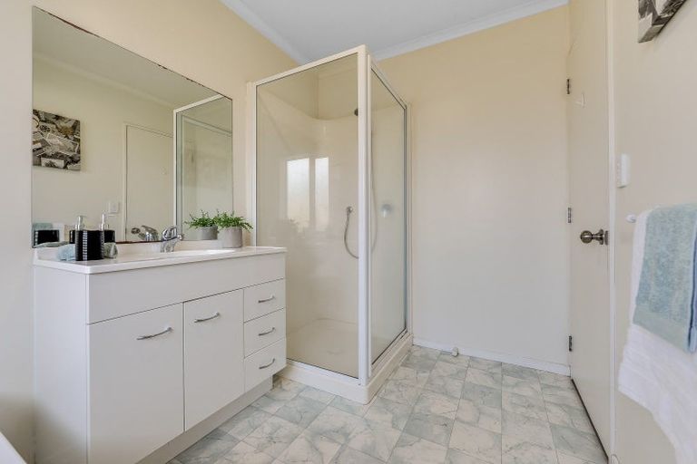 Photo of property in 2 Wentworth Drive, Rototuna North, Hamilton, 3210