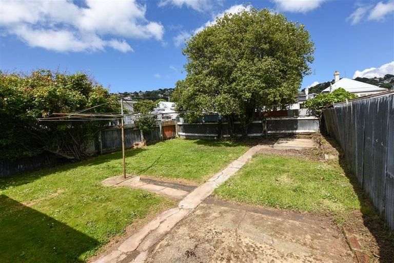 Photo of property in 36 Fitzroy Street, Caversham, Dunedin, 9012