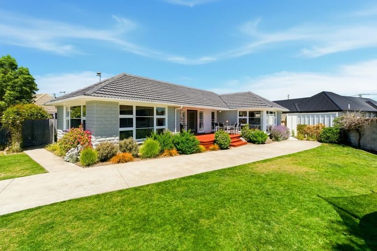 Photo of property in 75 Moffett Street, Islington, Christchurch, 8042