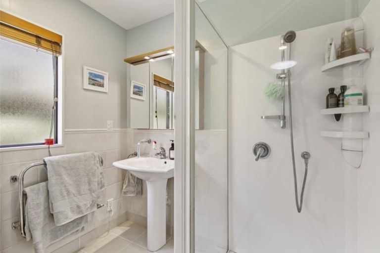 Photo of property in 4 Gybe Place, Whitby, Porirua, 5024