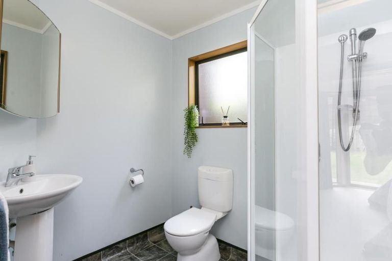 Photo of property in 18 Kilsyth Street, Karori, Wellington, 6012