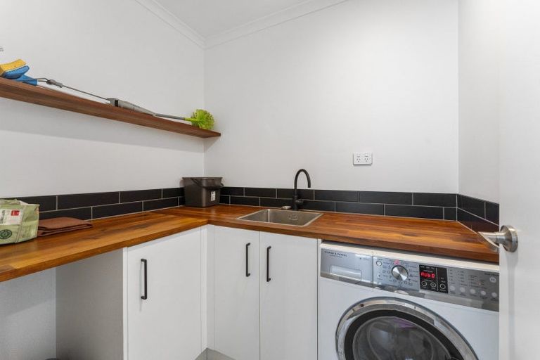 Photo of property in 33 Dunstan Street, Otaki, 5512