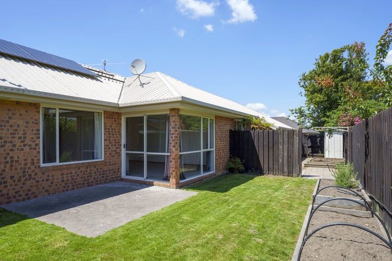Photo of property in 6 Mull Place, Broomfield, Christchurch, 8042