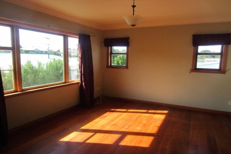 Photo of property in 63 Ranui Terrace, Tawa, Wellington, 5028