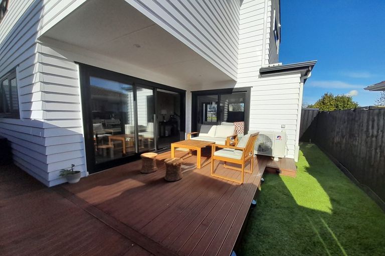 Photo of property in 148a Hutchinsons Road, Bucklands Beach, Auckland, 2014