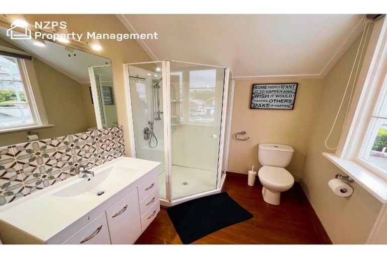 Photo of property in 17 Napier Street, Belleknowes, Dunedin, 9011