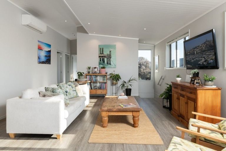 Photo of property in 912a Papamoa Beach Road, Papamoa Beach, Papamoa, 3118