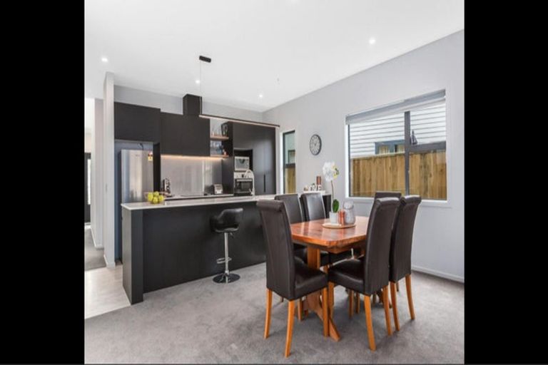 Photo of property in 3a Breakwater Way, Whitby, Porirua, 5024