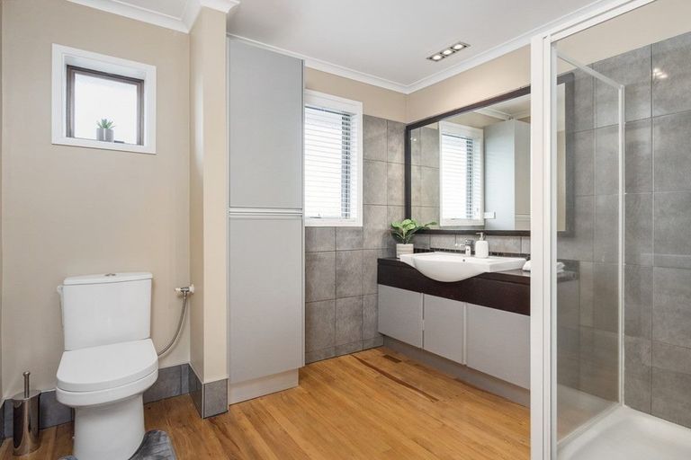 Photo of property in 21 Landview Road, Parkvale, Tauranga, 3112