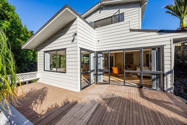 Photo of property in 99a Redoubt Road, Goodwood Heights, Auckland, 2105