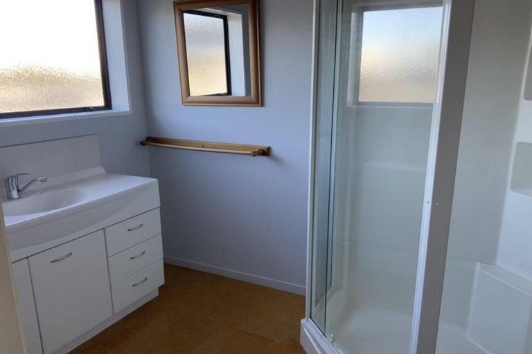 Photo of property in 132 Karewa Parade, Papamoa Beach, Papamoa, 3118