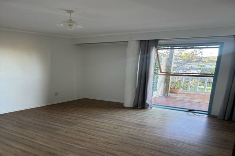 Photo of property in 45 Agincourt Street, Glenfield, Auckland, 0629