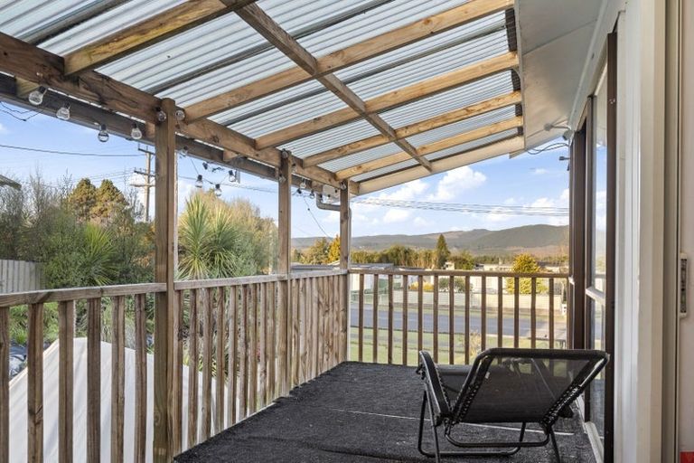 Photo of property in 105 Rangatira Drive, Mangakino, 3421