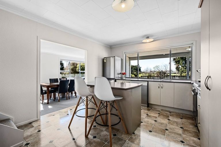 Photo of property in 501 Richmond Road, Lepperton, New Plymouth, 4373