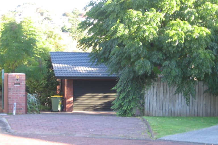 Photo of property in 5 Proteus Place, Half Moon Bay, Auckland, 2012