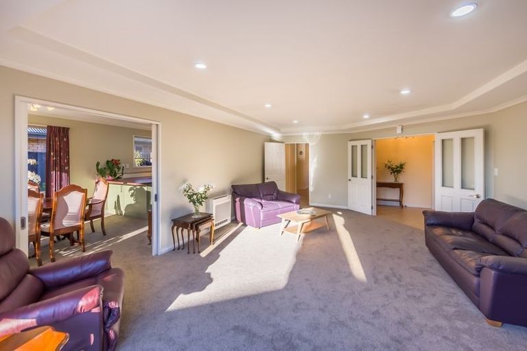 Photo of property in 32 Eaglesome Avenue, Aidanfield, Christchurch, 8025