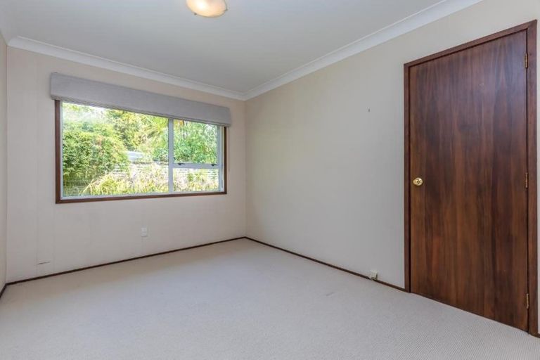 Photo of property in 13 Bellbird Rise, Murrays Bay, Auckland, 0630