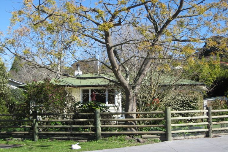 Photo of property in 1 Glenpark Place, Havelock North, 4130