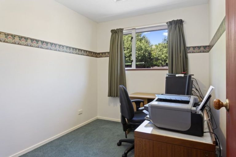 Photo of property in 4 Stanton Place, Woodend, 7610