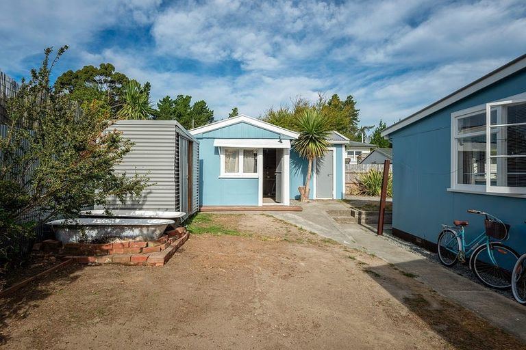 Photo of property in 10 Cross Street, Waikuku Beach, 7473