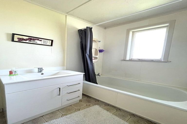 Photo of property in 48 John Street, Tokoroa, 3420