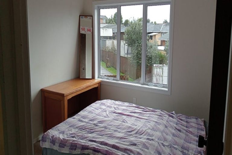 Photo of property in 2/47 Luton Avenue, Sunnyhills, Auckland, 2010