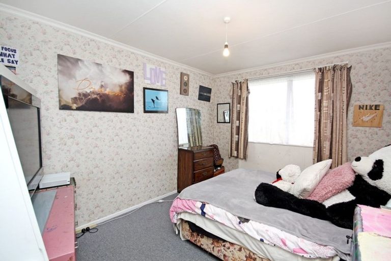 Photo of property in 19 Kinross Street, Levin, 5510