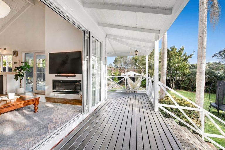 Photo of property in 61 Brian Crescent, Stanmore Bay, Whangaparaoa, 0932