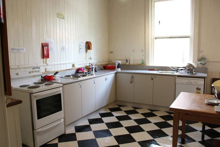 Photo of property in 18 Constitution Street, Dunedin Central, Dunedin, 9016