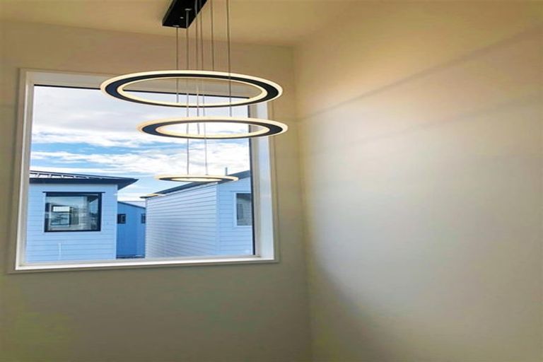 Photo of property in 61 Opoka Street, Papakura, 2110