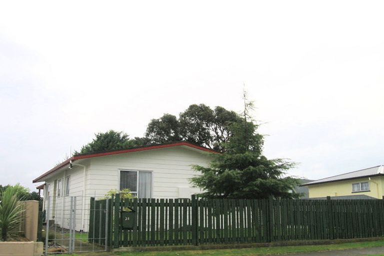 Photo of property in 28 Norfolk Street, Tamatea, Napier, 4112