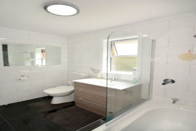 Photo of property in 59 Glen Road, Mornington, Dunedin, 9011