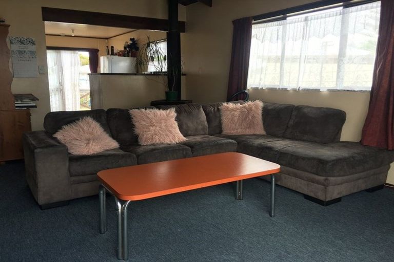 Photo of property in 180 Old Wairoa Road, Papakura, 2110