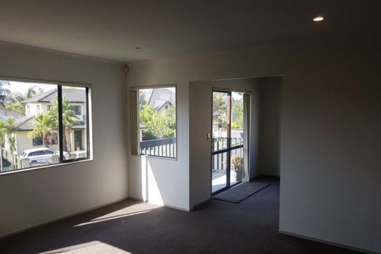 Photo of property in 6 Ruze Vida Drive, Massey, Auckland, 0614