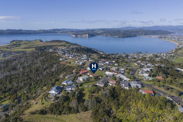 Photo of property in 9 Landel Place, Whitianga, 3510