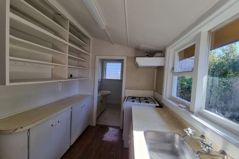 Photo of property in 52 Thompson Street, Mount Cook, Wellington, 6011