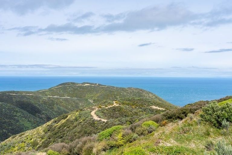 Photo of property in 178 Noel Ashton Way, Makara, Wellington, 6972