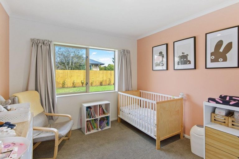 Photo of property in 22 Reka Street, Parklands, Christchurch, 8083