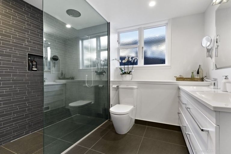 Photo of property in 14 Fernhill Terrace, Wadestown, Wellington, 6012