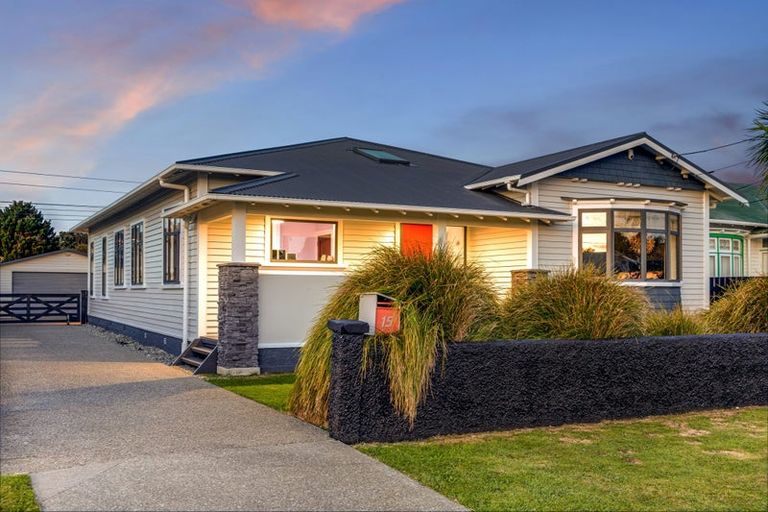 Photo of property in 15 North Street, Petone, Lower Hutt, 5012