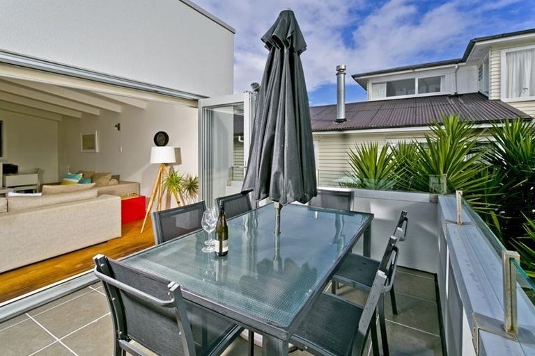 Photo of property in 3/2a Earnoch Avenue, Takapuna, Auckland, 0622