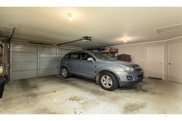 Photo of property in 200 High Street, Waimate, 7924